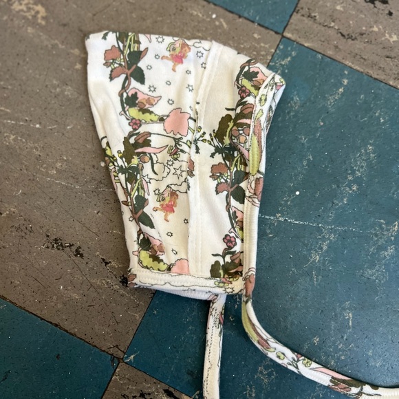 Kate Quinn Kids Baby Caps Set of 3 - Picture 3 of 6